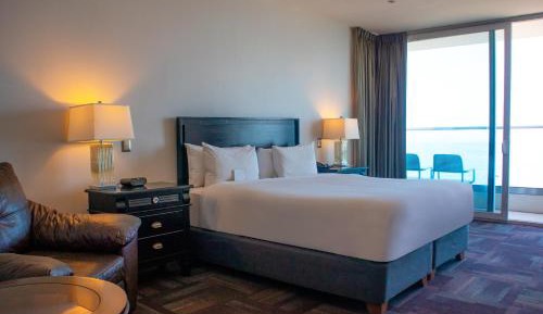 Deluxe Room, 1 Double Bed, Oceanfront View, Non-Smoking