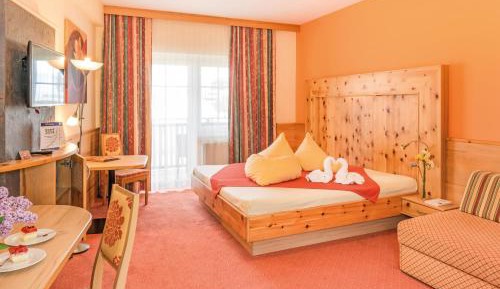 Superior Double Room with Balcony - Thermenblick