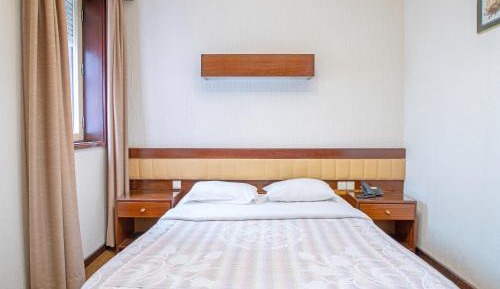 Double Room with Shared Bathroom