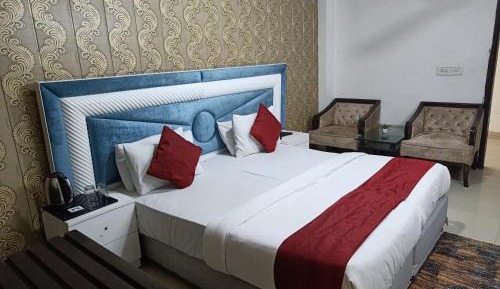 Deluxe Double or Twin Room