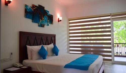 Standard Room with Garden View