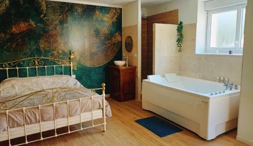 Double Room with Private Bathroom