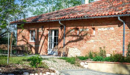 Seven-Bedroom House