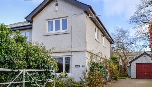 Three-Bedroom Holiday Home 