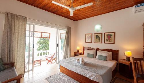 Double Room with Balcony and Sea View