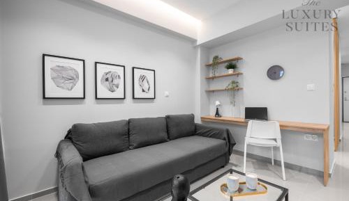 Deluxe Studio