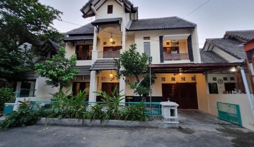 Five-Bedroom House