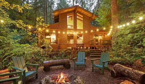 Three-Bedroom Holiday Home 