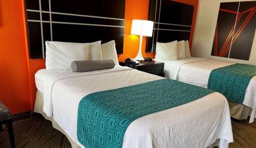 Double Room with Two Double Beds - Smoking
