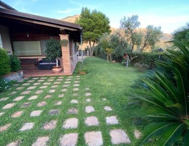 Deluxe Villa