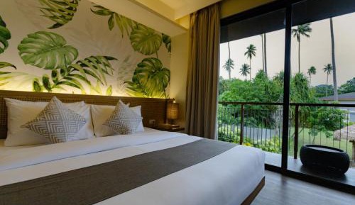 Deluxe Double or Twin Room with Balcony