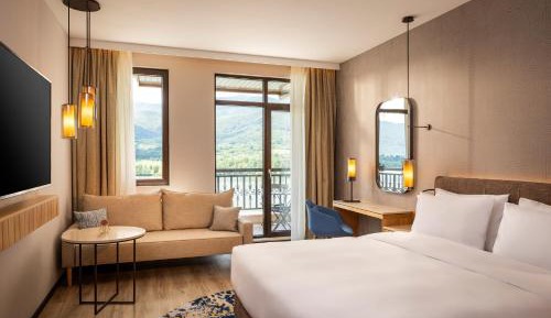 King Room with Lake View
