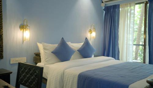 Double Room with Pool View