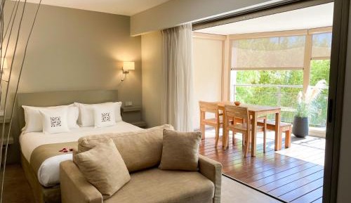 Deluxe Double Room with Terrace