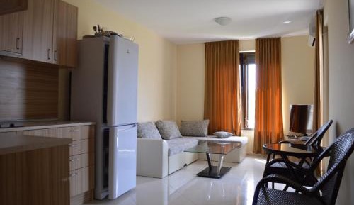 One-Bedroom Apartment with Partial Sea View