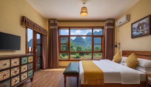 Deluxe Queen Room with Garden