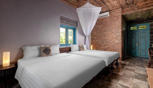 Quadruple Room with Mountain View
