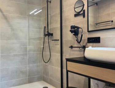 Deluxe Double Room with Bath