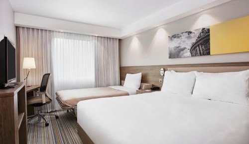 Queen Room with Sofa Bed