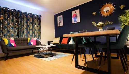 Three-Bedroom Superior Apartment