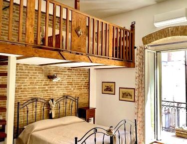 Quadruple Room with Private Bathroom