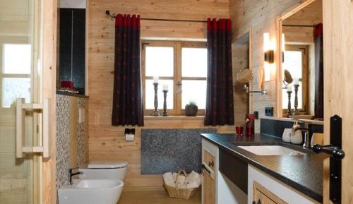 One-Bedroom Chalet