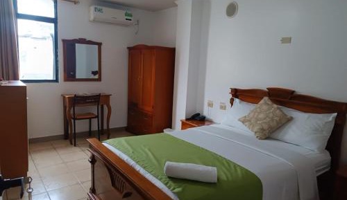 Single Room with Private Bathroom