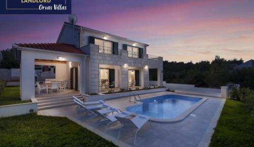 Villa with Private Pool