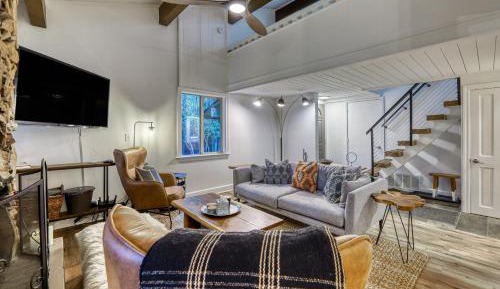 Two Bedroom Apartment 