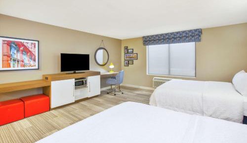 Queen Room with Two Queen Beds - Non-Smoking