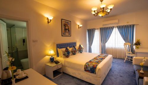 Deluxe Double Room with Balcony