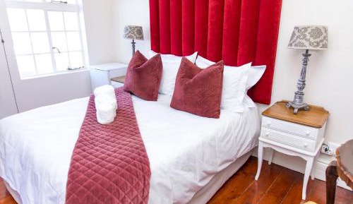 Deluxe Queen Room