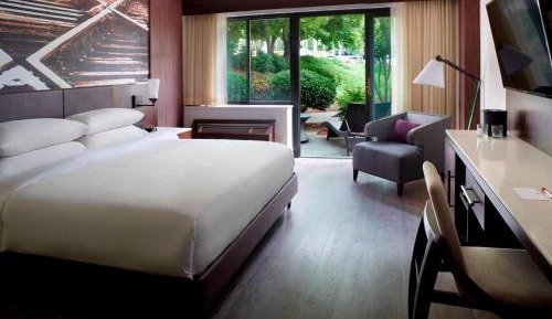 King Room - Non-Smoking