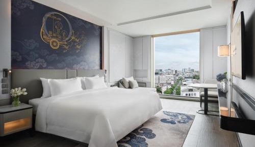 Premium King Room