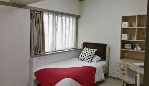 Business Three Bedroom Apartmet  