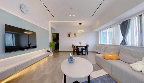 Three-bedroom Deluxe Apartment
