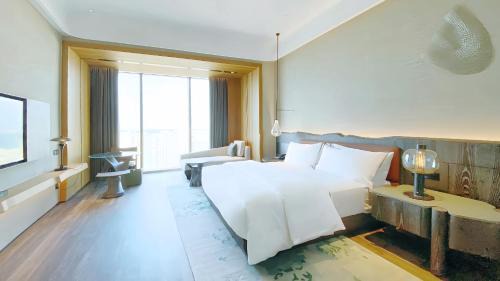 Premium King Room with Ocean View
