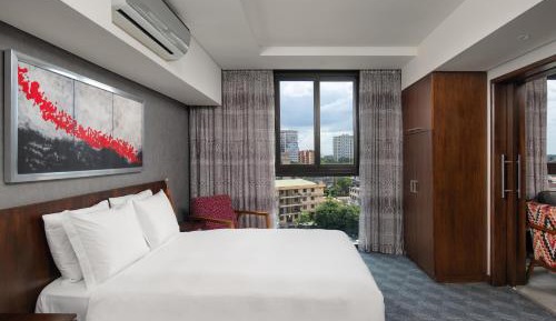 One Bedroom Suite City View 