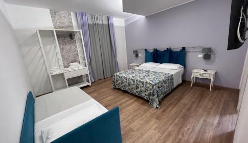 Deluxe Quadruple Room