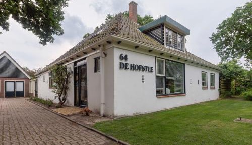 Four-Bedroom Holiday Home