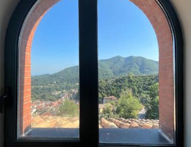 Deluxe Double or Twin Room with Mountain View