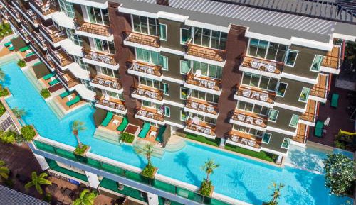 Deluxe Double or Twin Room with Pool Access