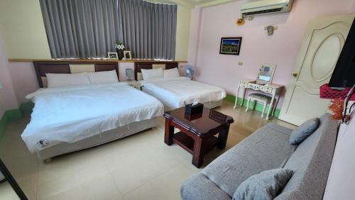 Deluxe Quadruple Room