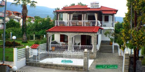 Villa - Beach Front