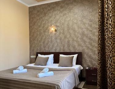 Deluxe Double Room with Shower