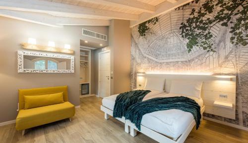Deluxe Double or Twin Room with Mountain View