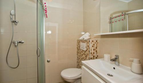 Triple Room with Bathroom