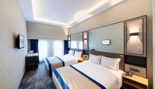 Deluxe Quadruple Room