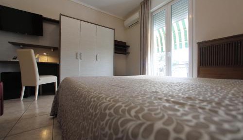 Standard Double Room with Balcony and Garden View