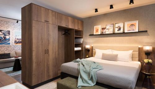 One-Bedroom Open Plan